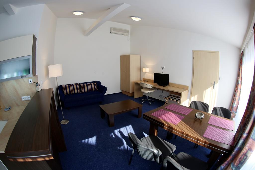 Apartments Kroměříž Kamer foto